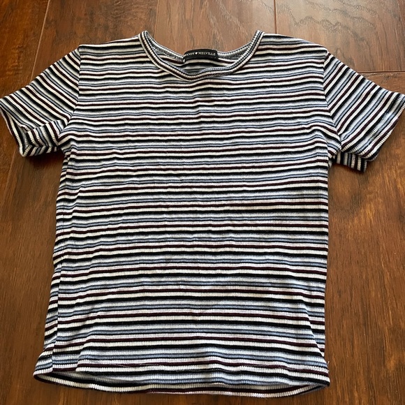 Brandy Mellville Tee - Picture 1 of 3